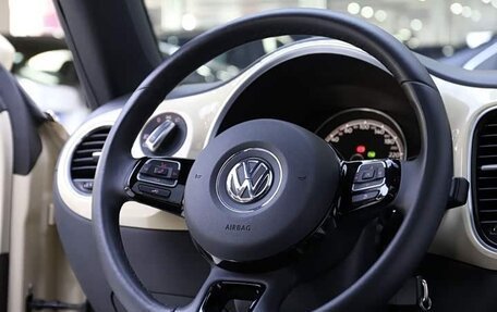 Volkswagen Beetle, 2019 год, 2 377 000 рублей, 11 фотография
