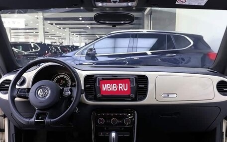 Volkswagen Beetle, 2019 год, 2 377 000 рублей, 9 фотография