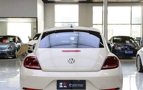 Volkswagen Beetle, 2019 год, 2 377 000 рублей, 20 фотография