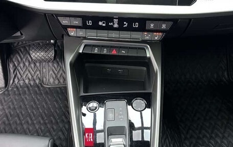 Audi A3, 2022 год, 2 200 000 рублей, 9 фотография