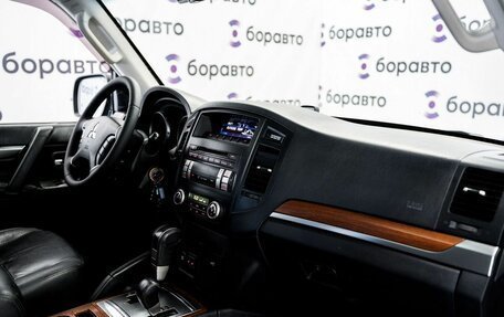 Mitsubishi Pajero IV, 2006 год, 1 380 000 рублей, 22 фотография