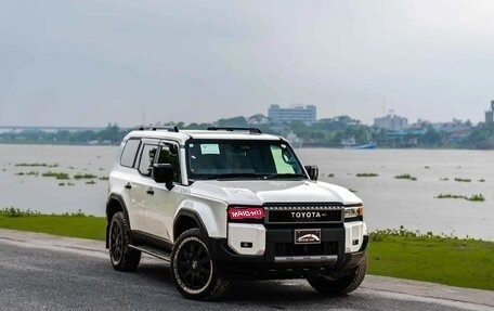 Toyota Land Cruiser Prado, 2026 год, 6 850 000 рублей, 1 фотография
