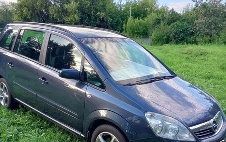 Opel Zafira B, 2008 год, 650 000 рублей, 1 фотография