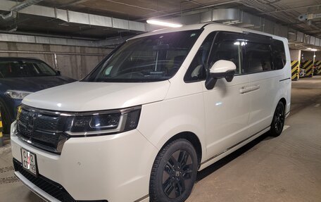 Honda Stepwgn IV, 2022 год, 2 700 000 рублей, 3 фотография