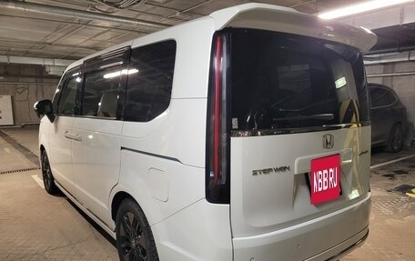 Honda Stepwgn IV, 2022 год, 2 700 000 рублей, 4 фотография