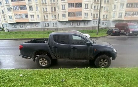 Mitsubishi L200 IV рестайлинг, 2011 год, 1 050 000 рублей, 4 фотография