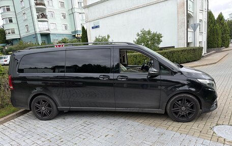 Mercedes-Benz V-Класс, 2019 год, 4 500 000 рублей, 2 фотография