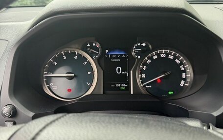 Toyota Land Cruiser Prado 150 рестайлинг 2, 2021 год, 5 900 000 рублей, 5 фотография