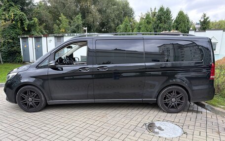 Mercedes-Benz V-Класс, 2019 год, 4 500 000 рублей, 3 фотография