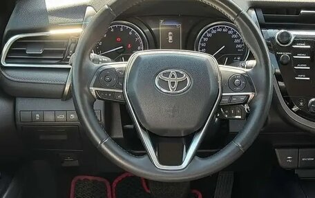 Toyota Camry, 2018 год, 2 000 000 рублей, 6 фотография