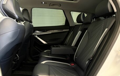 Geely Atlas, 2024 год, 3 100 000 рублей, 25 фотография