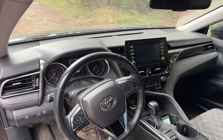 Toyota Camry, 2021 год, 3 500 000 рублей, 5 фотография