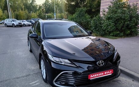 Toyota Camry, 2021 год, 3 500 000 рублей, 4 фотография