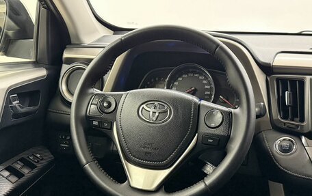 Toyota RAV4, 2014 год, 1 999 000 рублей, 18 фотография