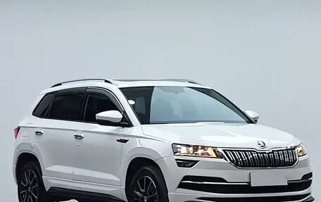 Skoda Karoq I, 2022 год, 1 576 000 рублей, 3 фотография