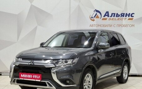Mitsubishi Outlander III рестайлинг 3, 2018 год, 2 190 000 рублей, 7 фотография
