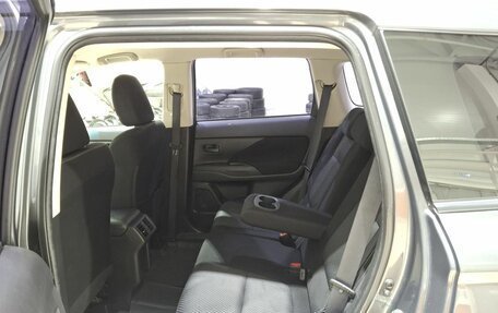 Mitsubishi Outlander III рестайлинг 3, 2018 год, 2 190 000 рублей, 25 фотография