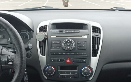 KIA cee'd I рестайлинг, 2010 год, 650 000 рублей, 7 фотография