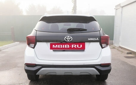 Toyota Yaris XP150 рестайлинг, 2022 год, 1 990 000 рублей, 5 фотография