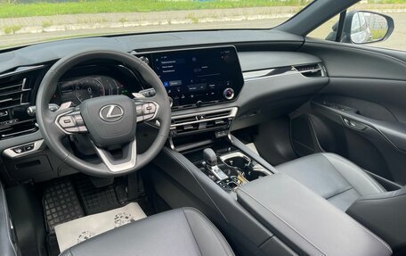 Lexus RX IV рестайлинг, 2023 год, 7 290 000 рублей, 19 фотография