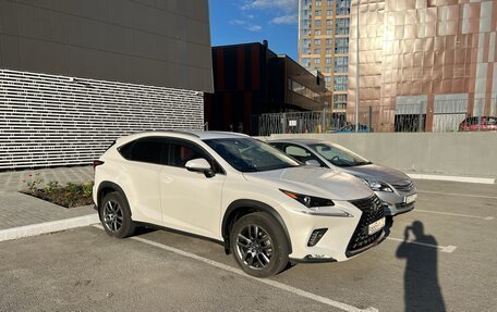 Lexus NX I, 2018 год, 3 650 000 рублей, 2 фотография