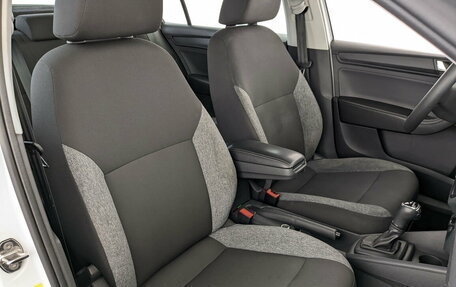 Skoda Rapid II, 2021 год, 1 375 000 рублей, 23 фотография