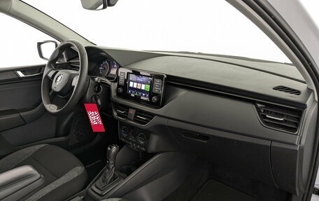 Skoda Rapid II, 2021 год, 1 375 000 рублей, 11 фотография