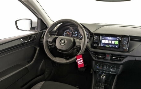 Skoda Rapid II, 2021 год, 1 375 000 рублей, 25 фотография