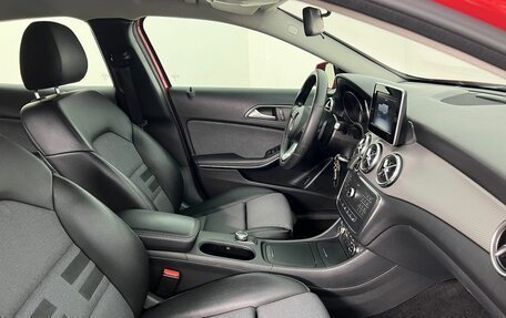 Mercedes-Benz GLA, 2016 год, 1 590 000 рублей, 13 фотография