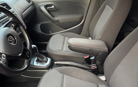 Volkswagen Polo VI (EU Market), 2016 год, 950 000 рублей, 10 фотография