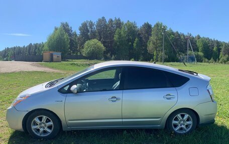 Toyota Prius, 2007 год, 540 000 рублей, 4 фотография