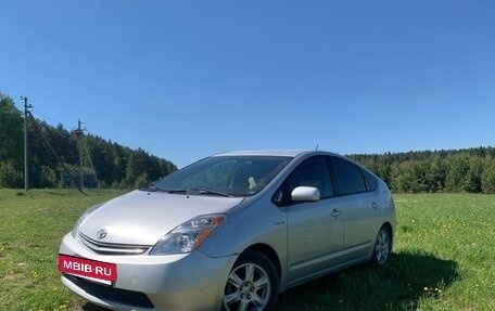 Toyota Prius, 2007 год, 540 000 рублей, 3 фотография