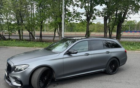 Mercedes-Benz E-Класс, 2019 год, 3 160 000 рублей, 5 фотография