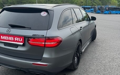 Mercedes-Benz E-Класс, 2019 год, 3 160 000 рублей, 7 фотография