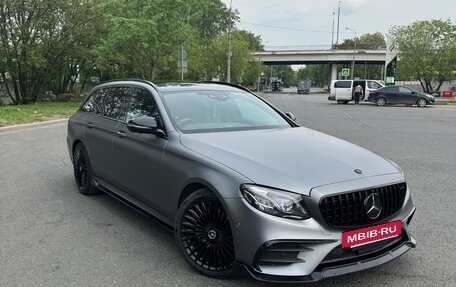 Mercedes-Benz E-Класс, 2019 год, 3 160 000 рублей, 2 фотография