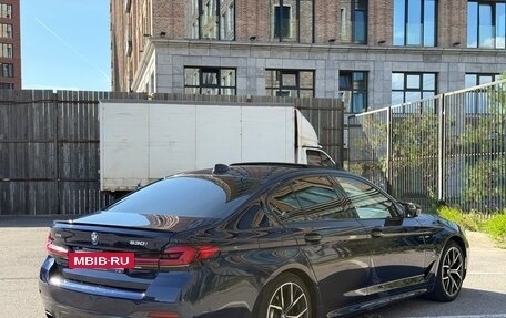 BMW 5 серия, 2021 год, 3 790 000 рублей, 2 фотография
