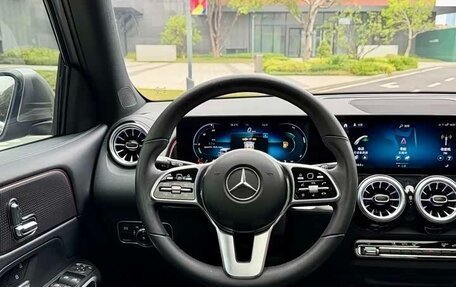 Mercedes-Benz GLB, 2022 год, 3 320 000 рублей, 13 фотография