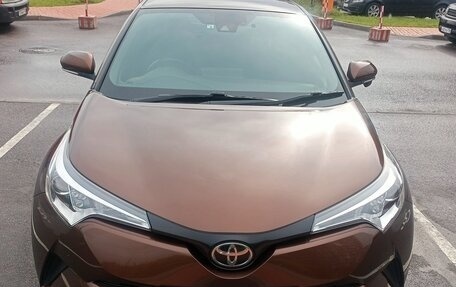 Toyota C-HR I рестайлинг, 2018 год, 1 650 000 рублей, 2 фотография