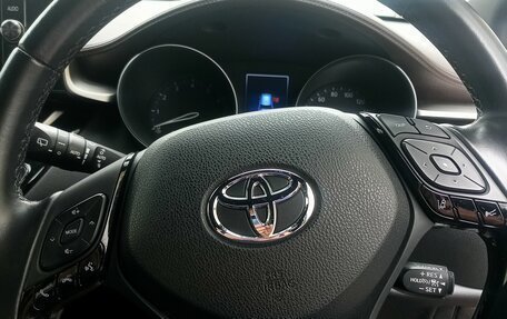 Toyota C-HR I рестайлинг, 2018 год, 1 650 000 рублей, 16 фотография