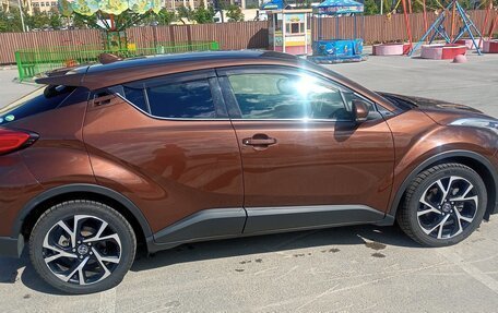 Toyota C-HR I рестайлинг, 2018 год, 1 650 000 рублей, 14 фотография
