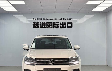 Volkswagen Tharu, 2022 год, 2 000 000 рублей, 2 фотография