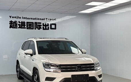 Volkswagen Tharu, 2022 год, 2 000 000 рублей, 3 фотография
