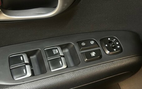 KIA Soul II рестайлинг, 2018 год, 1 399 000 рублей, 10 фотография