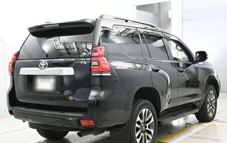 Toyota Land Cruiser Prado 150 рестайлинг 2, 2022 год, 6 495 000 рублей, 2 фотография
