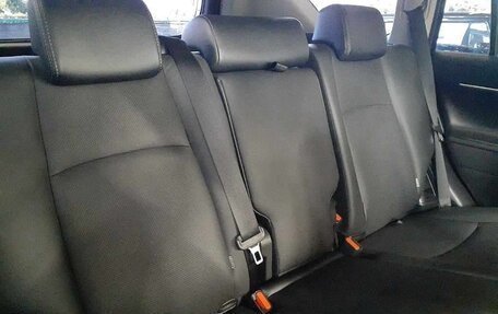 Toyota Land Cruiser Prado 150 рестайлинг 2, 2022 год, 6 495 000 рублей, 10 фотография