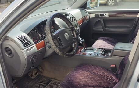 Volkswagen Touareg III, 2004 год, 730 000 рублей, 8 фотография