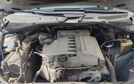 Volkswagen Touareg III, 2004 год, 730 000 рублей, 13 фотография
