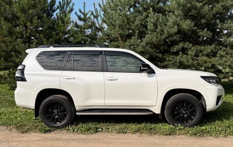 Toyota Land Cruiser Prado 150 рестайлинг 2, 2020 год, 4 850 000 рублей, 9 фотография