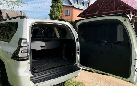 Toyota Land Cruiser Prado 150 рестайлинг 2, 2020 год, 4 850 000 рублей, 11 фотография