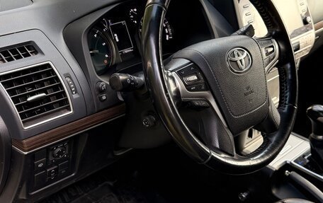Toyota Land Cruiser Prado 150 рестайлинг 2, 2020 год, 4 850 000 рублей, 21 фотография